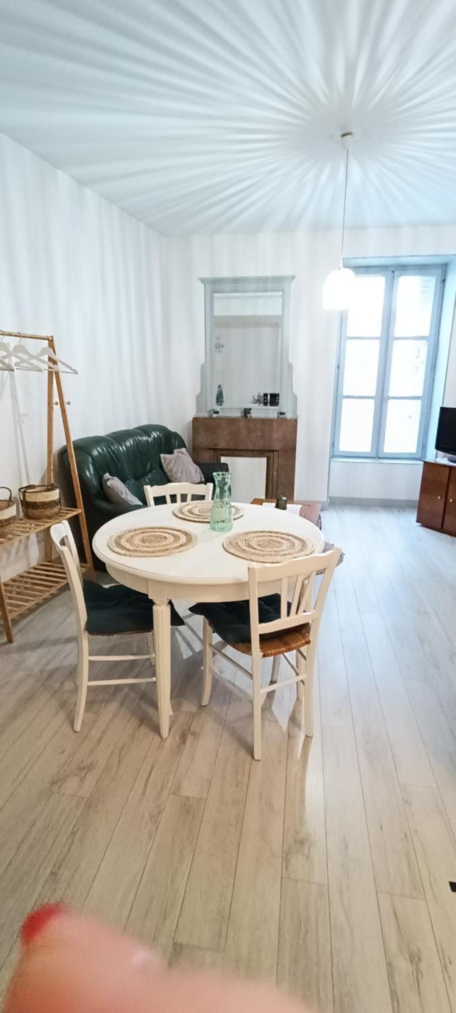 Appartement Cosy A 2 Pas Des Rues Pietonnes Chalon-sur-Saone Exterior photo